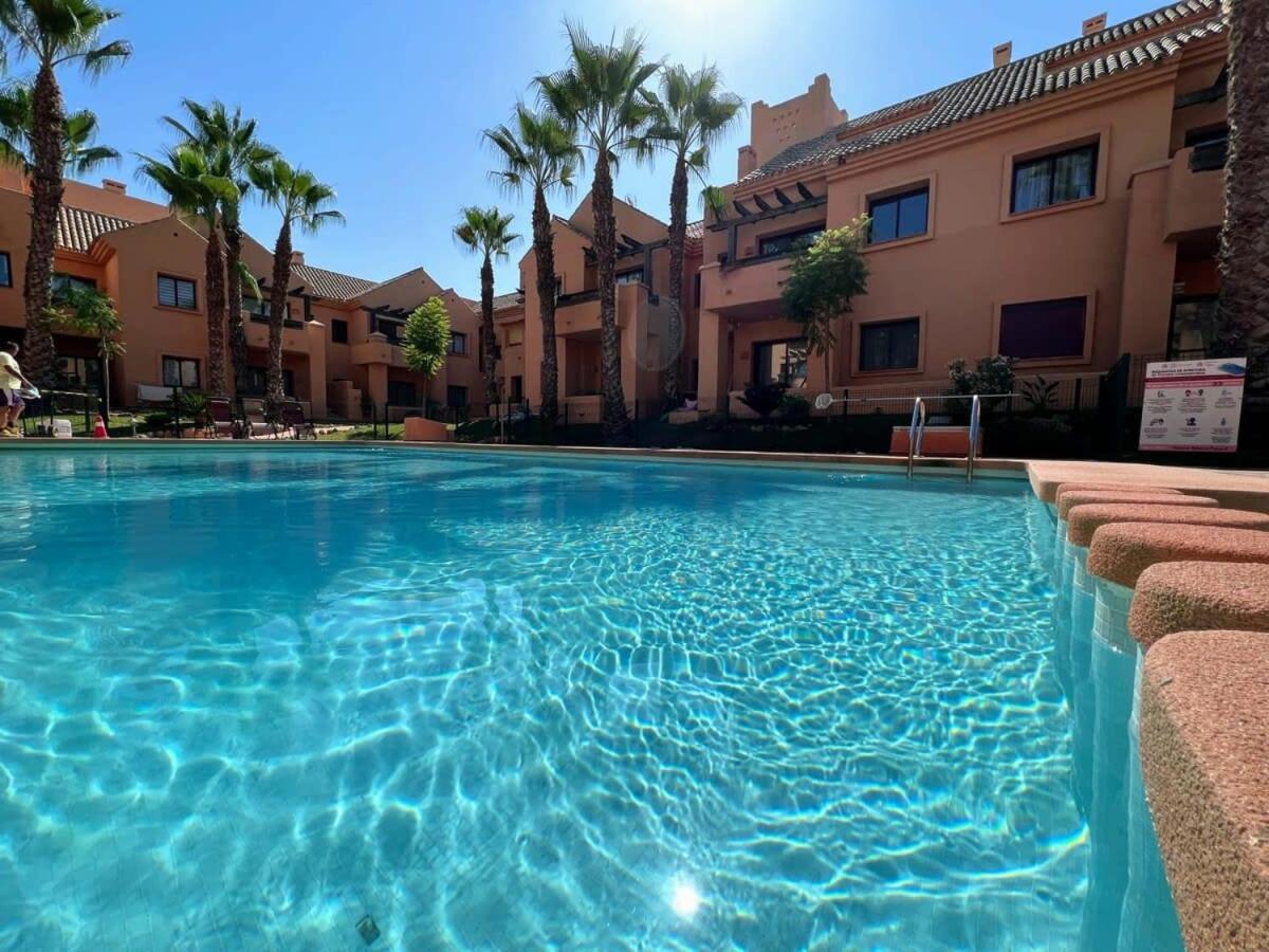 Modern 2 Bedroom Beachside Apartment Nr72 Los Alcázares Kültér fotó