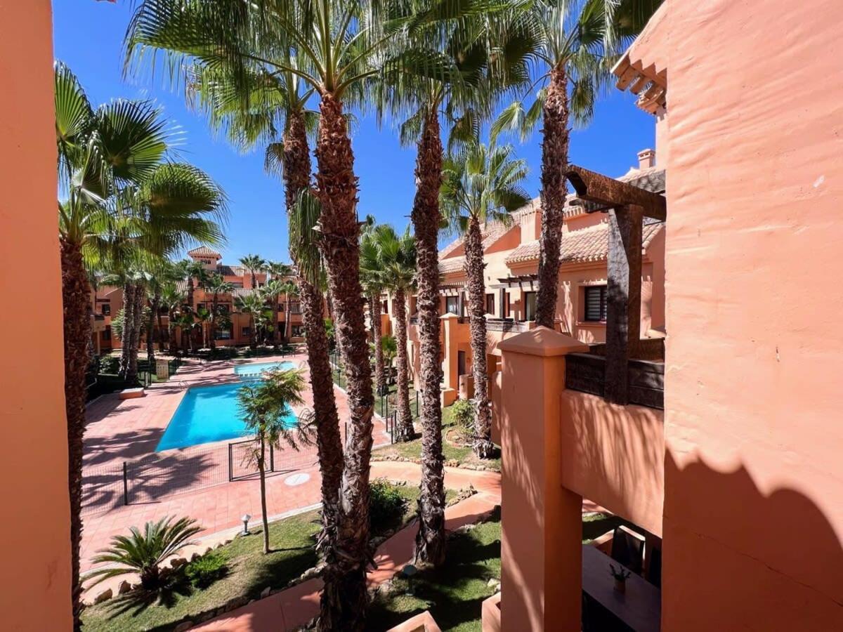 Modern 2 Bedroom Beachside Apartment Nr72 Los Alcázares Kültér fotó